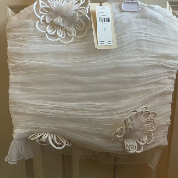 Let Me Be 3D Flower Tube Top - Picture 3 of 4